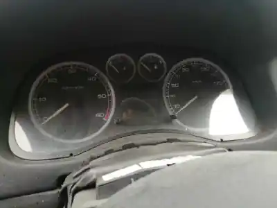 Здавання транспортного засобу peugeot 307 (s1) xr року 2001 потужний rhy