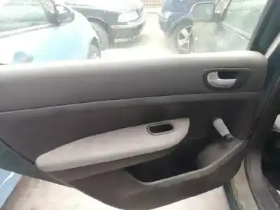 Здавання транспортного засобу peugeot 307 (s1) xr року 2001 потужний rhy
