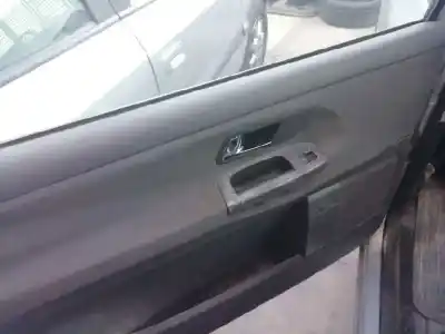 Утилизация автомобиля seat alhambra (7v9) reference года 2003 питание auy