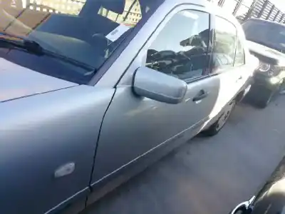 Здавання транспортного засобу mercedes-benz clase e (w210) berlina diesel 3.0 turbodiesel cat року 1998 потужний 606962