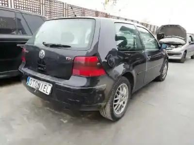 Sloopvoertuig volkswagen golf iv berlina (1j1) 1.9 tdi van het jaar 2000 aangedreven ajm