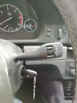 Verschrottungsfahrzeug bmw serie 5 berlina (e39) 2.5 24v turbodiesel cat des jahres 2002 angetrieben 256d1