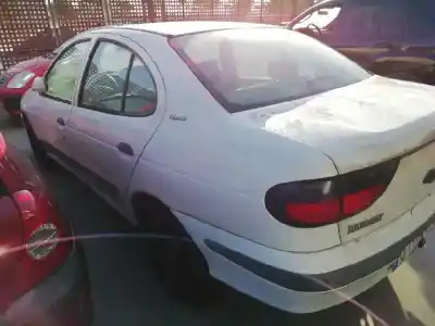 Scrapping Vehicle renault megane i classic (la0) 2.0 alize of the year 1998 powered f3r