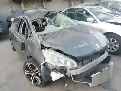 Véhicule à la ferraille PEUGEOT 208 GT Line de l'année 2019 alimenté HN05