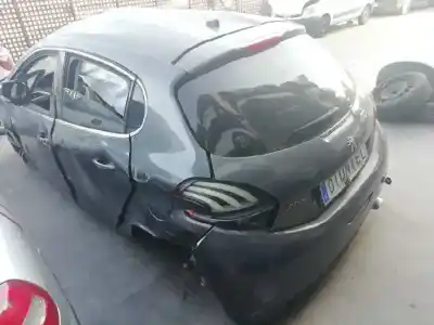 Veicolo di demolizione peugeot 208 gt line dell'anno 2019 alimentato hn05