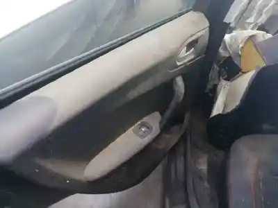 Veicolo di demolizione peugeot 208 gt line dell'anno 2019 alimentato hn05