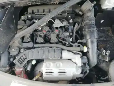 Veicolo di demolizione peugeot 208 gt line dell'anno 2019 alimentato hn05