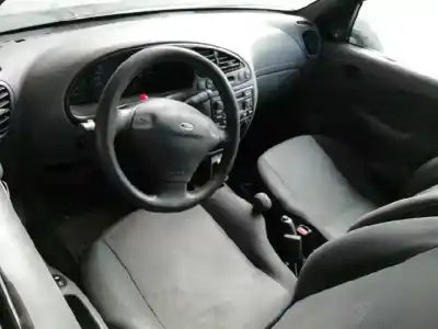 Veicolo di demolizione ford fiesta berlina (dx) 1.3 cat dell'anno 2000 alimentato j4l