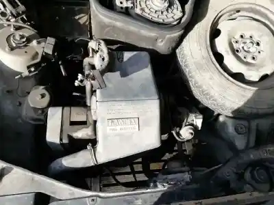 Veículo de Sucata lancia y10 avenue do ano 1990 alimentado 156c000