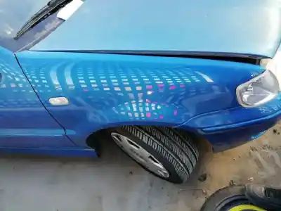 Véhicule à la ferraille volkswagen polo berlina (6n2) conceptline de l'année 2001 alimenté aud