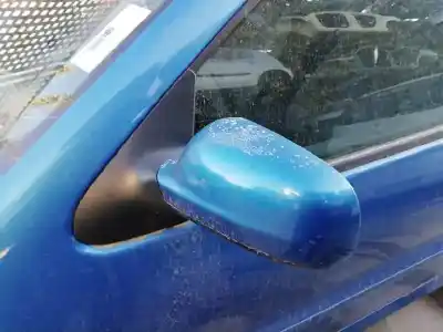 Véhicule à la ferraille volkswagen polo berlina (6n2) conceptline de l'année 2001 alimenté aud
