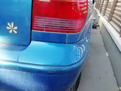 Véhicule à la ferraille volkswagen polo berlina (6n2) conceptline de l'année 2001 alimenté aud