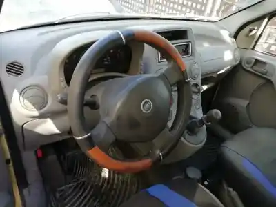 Vehicul casat fiat panda (169) 1.1 8v al anului 2003 alimentat 187a1000
