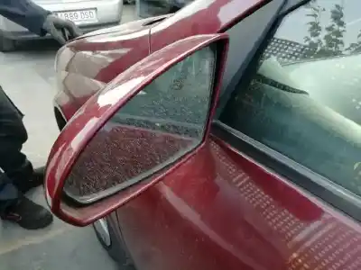 Veículo de Sucata nissan primera berlina (p12) 2.2 16v turbodiesel cat do ano 2002 alimentado yd22