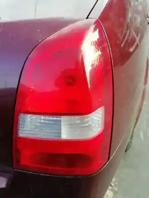 Veículo de Sucata nissan primera berlina (p12) 2.2 16v turbodiesel cat do ano 2002 alimentado yd22