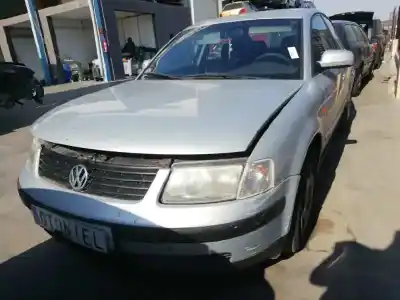 Verschrottungsfahrzeug volkswagen passat berlina (3b2) 1.9 tdi des jahres 1998 angetrieben afn