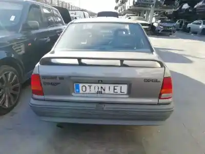 Veículo de Sucata opel kadett e 1.6 do ano 1990 alimentado 1.6sv
