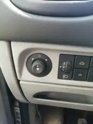 Véhicule à la ferraille citroen xsara picasso (n68) 2.0 hdi de l'année 2003 alimenté rhy