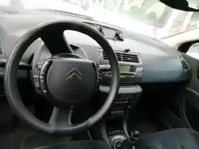 Здавання транспортного засобу citroen c4 berlina collection року 2007 потужний 9hy