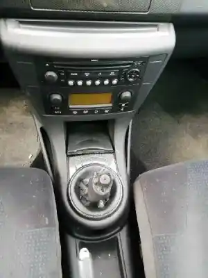 Здавання транспортного засобу citroen c4 berlina collection року 2007 потужний 9hy