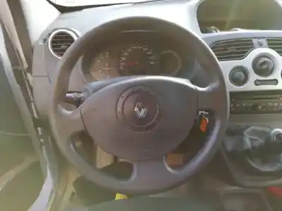 Здавання транспортного засобу renault kangoo furgón compact comfort року 2011 потужний k9ka8