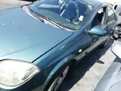 Veículo de Sucata nissan primera berlina (p12) acenta do ano 2003 alimentado qg16