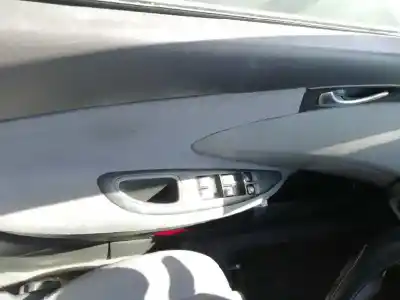 Veículo de Sucata nissan primera berlina (p12) acenta do ano 2003 alimentado qg16