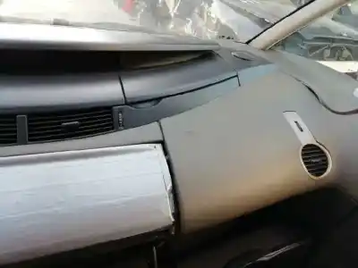 Verschrottungsfahrzeug renault espace iv (jk0) 2.0 dynamique [2.0 ltr. - 110 kw dci diesel fap] des jahres 2003 angetrieben g9t j7