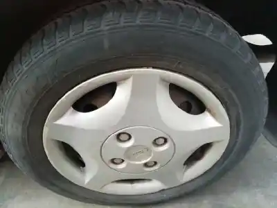 Здавання транспортного засобу ford focus berlina (cak) ghia року 2003 потужний ffda