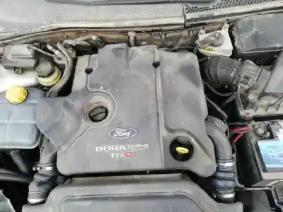 Здавання транспортного засобу ford focus berlina (cak) ghia року 2003 потужний ffda
