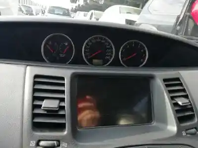 Veículo de Sucata nissan primera berlina (p12) acenta do ano 2002 alimentado qg16