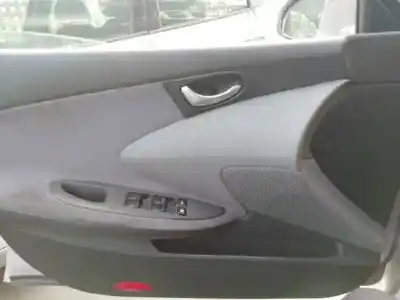 Veículo de Sucata nissan primera berlina (p12) acenta do ano 2002 alimentado qg16