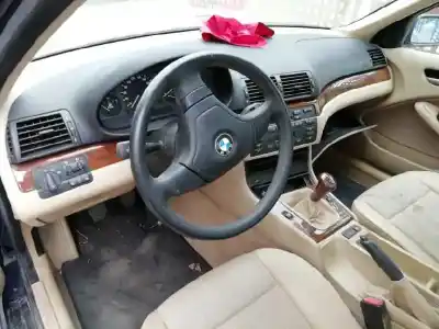Scrapping Vehicle bmw serie 3 berlina (e46) 320d of the year 2000 powered 204d1