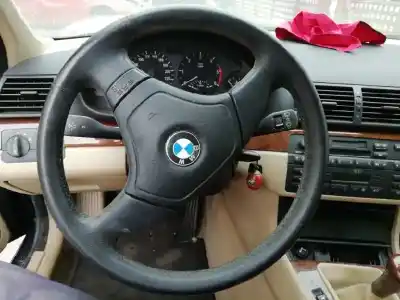Scrapping Vehicle bmw serie 3 berlina (e46) 320d of the year 2000 powered 204d1