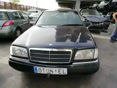 Здавання транспортного засобу MERCEDES-BENZ CLASE C (W202) BERLINA 220 CDI Esprit Champion (202.133) року 1999 потужний 611960