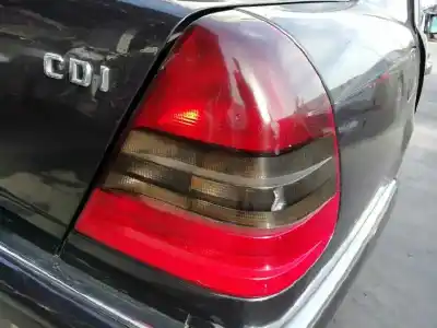 Здавання транспортного засобу mercedes-benz clase c (w202) berlina 220 cdi esprit champion (202.133) року 1999 потужний 611960