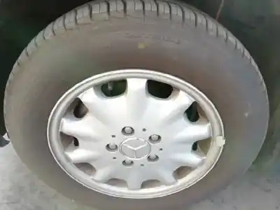Здавання транспортного засобу mercedes-benz clase c (w202) berlina 220 cdi esprit champion (202.133) року 1999 потужний 611960