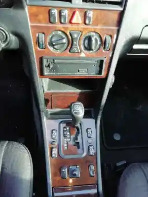Здавання транспортного засобу mercedes-benz clase c (w202) berlina 220 cdi esprit champion (202.133) року 1999 потужний 611960