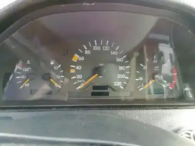Здавання транспортного засобу mercedes-benz clase c (w202) berlina 220 cdi esprit champion (202.133) року 1999 потужний 611960