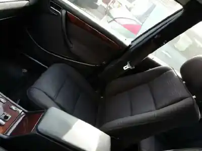 Здавання транспортного засобу mercedes-benz clase c (w202) berlina 220 cdi esprit champion (202.133) року 1999 потужний 611960