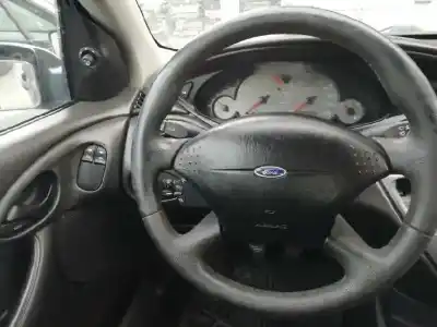 Здавання транспортного засобу ford focus berlina (cak) 1.8 tdci turbodiesel cat року 2002 потужний f9da