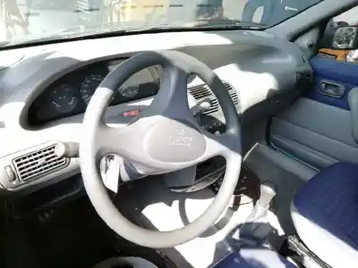 Veículo de Sucata fiat punto berlina (176) 60 sx do ano 1996 alimentado 176b4.000