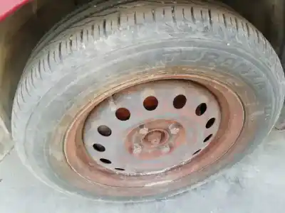 Здавання транспортного засобу ford focus berlina (cak) 2.0 16v cat року 1999 потужний eddc