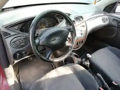 Здавання транспортного засобу ford focus berlina (cak) 2.0 16v cat року 1999 потужний eddc