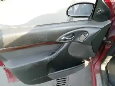 Здавання транспортного засобу ford focus berlina (cak) 2.0 16v cat року 1999 потужний eddc