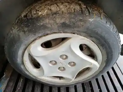 Vehicul casat kia shuma 1.5 cat al anului 2000 alimentat g/bf