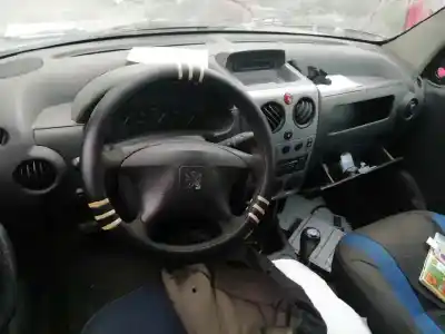Здавання транспортного засобу peugeot partner (s2) combiespace року 2010 потужний 9hw o 9h02