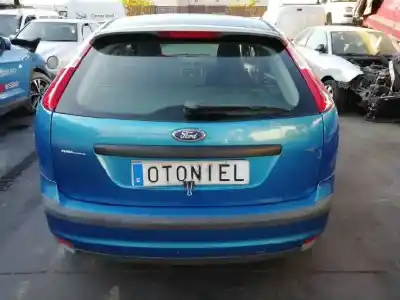 Vehicul casat ford focus berlina (cap) ghia al anului 2005 alimentat hxda