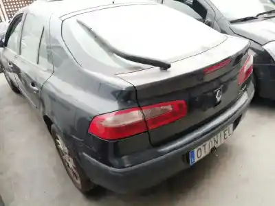 Véhicule à la ferraille renault                                            laguna ii (bg0)                                                                                                                                                                                                                                            dynamique                                                                                                                                                                                                                                                  de l'année 2004 alimenté f9q670
