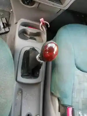 Здавання транспортного засобу nissan almera tino (v10m) mar року 2000 потужний yd22ddt